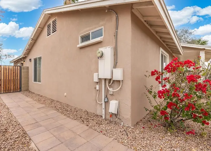 Private With 1 Queen And 1 Twin Bed Close To Hwy 51 And Mayoclinic In Phoenix, Arizona Apartment