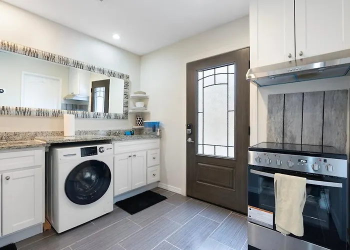 Private With 1 Queen And 1 Twin Bed Close To Hwy 51 And Mayoclinic In Phoenix, Arizona * Phoenix